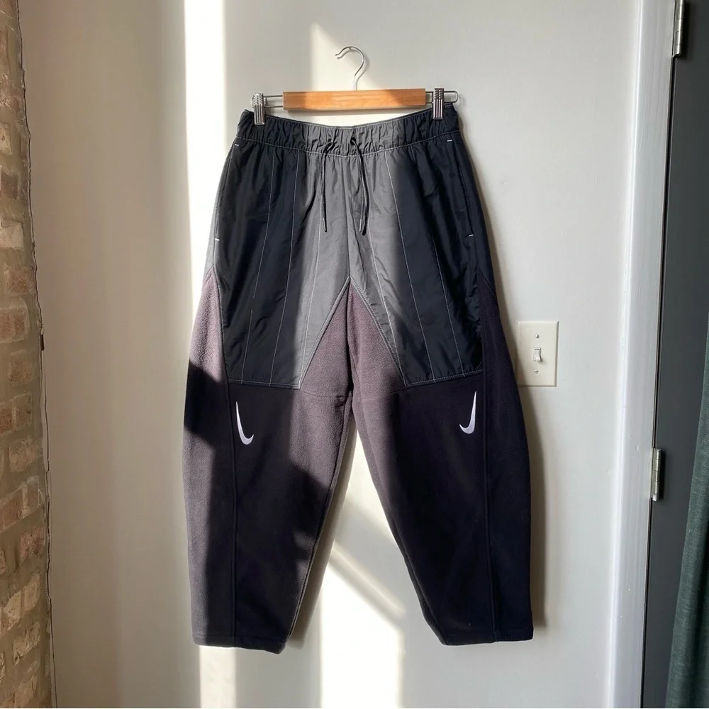 Nike Women’s Pinstripe Black Thermal Joggers – Size Small very warm and soft - Picture 2 of 15